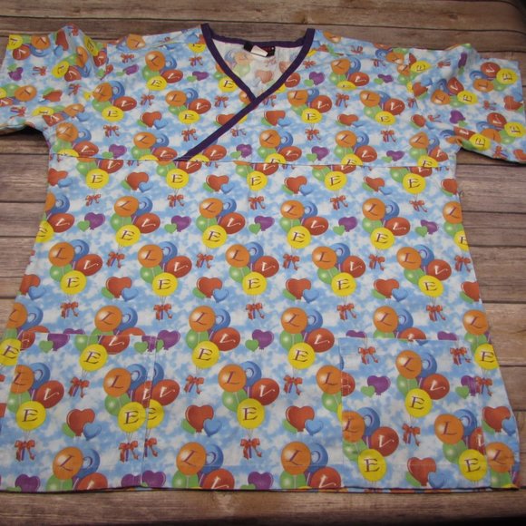 Melrose Love Balloons Medium Scrub Top - Picture 4 of 7